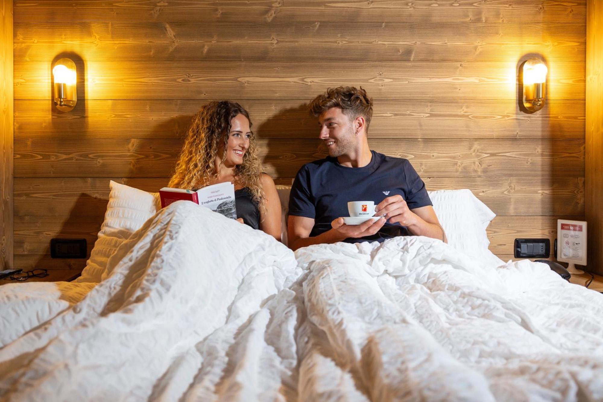 Hotel Derby フォルガリダ エクステリア 写真